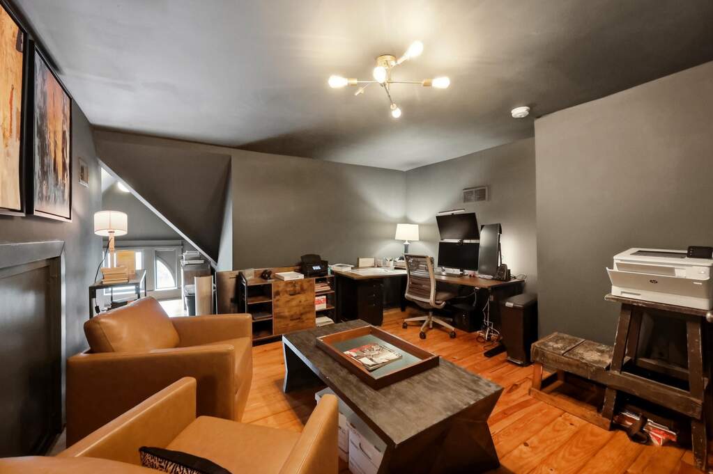 3 Bedroom Single Family Home/House's Image 43