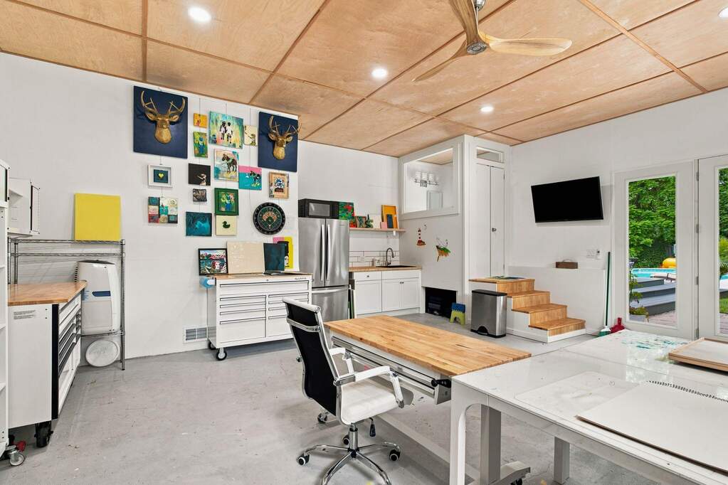 3 Bedroom Single Family Home/House's Image 46