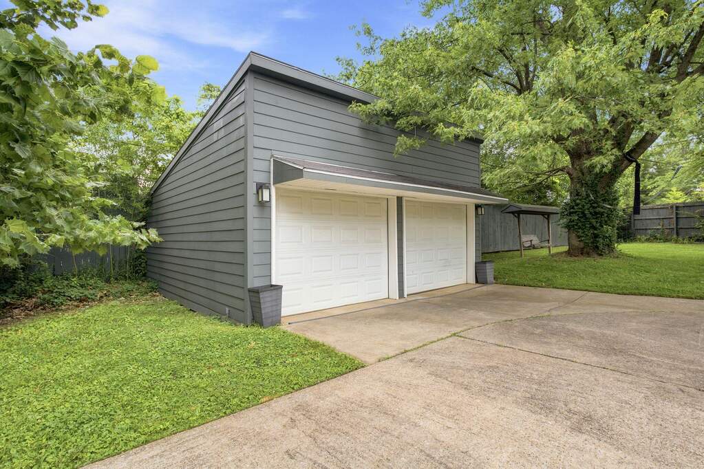 3 Bedroom Single Family Home/House's Image 54