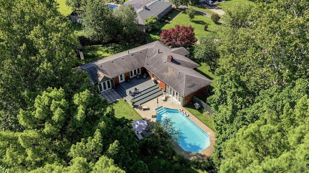 3 Bedroom Single Family Home/House's Image 57