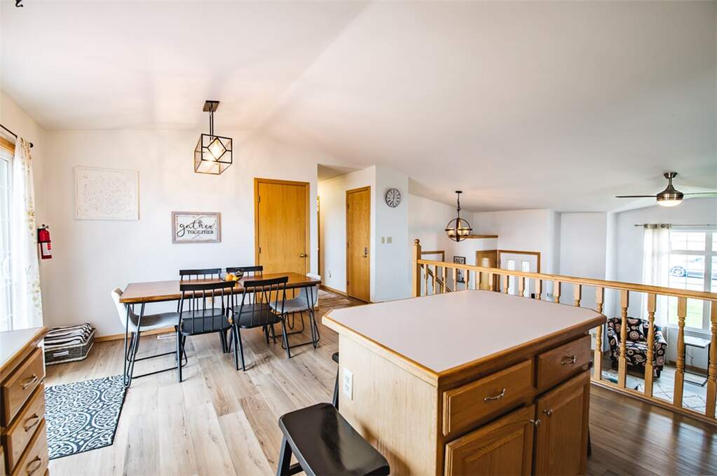 4 Bedroom Villa/Townhouse's Image 8