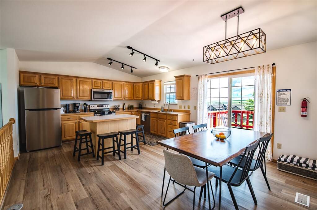 4 Bedroom Villa/Townhouse's Image 3