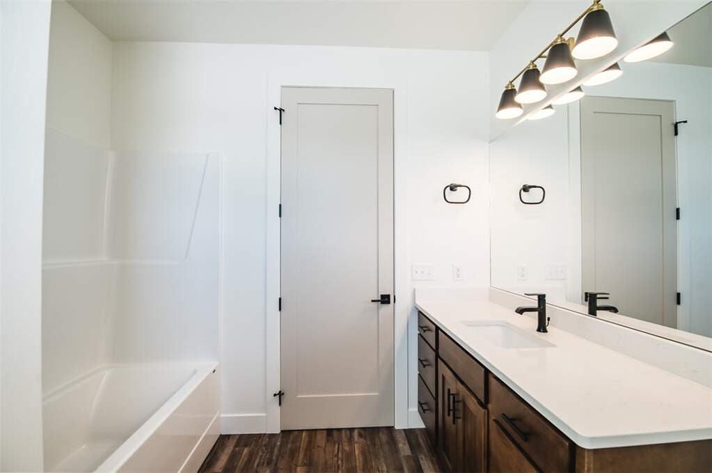 3 Bedroom Single Family Home/House's Image 28