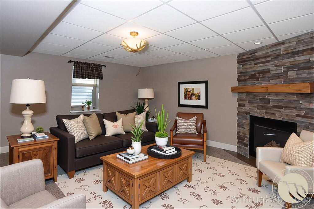 4 Bedroom Single Family Home/House's Image 16