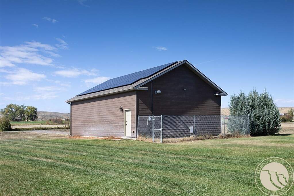 4 Bedroom Single Family Home/House's Image 25