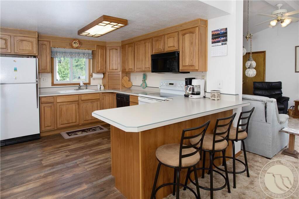 3 Bedroom Single Family Home/House's Image 7