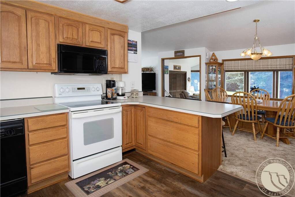 3 Bedroom Single Family Home/House's Image 9