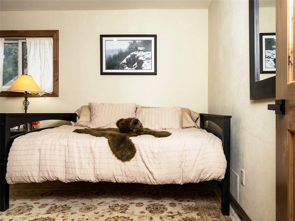 3 Bedroom Single Family Home/House's Image 10