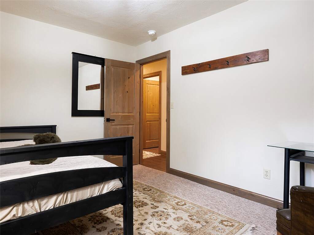 3 Bedroom Single Family Home/House's Image 12