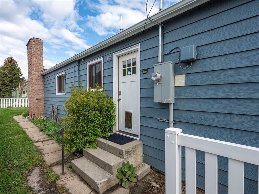 3 Bedroom Single Family Home/House's Image 33