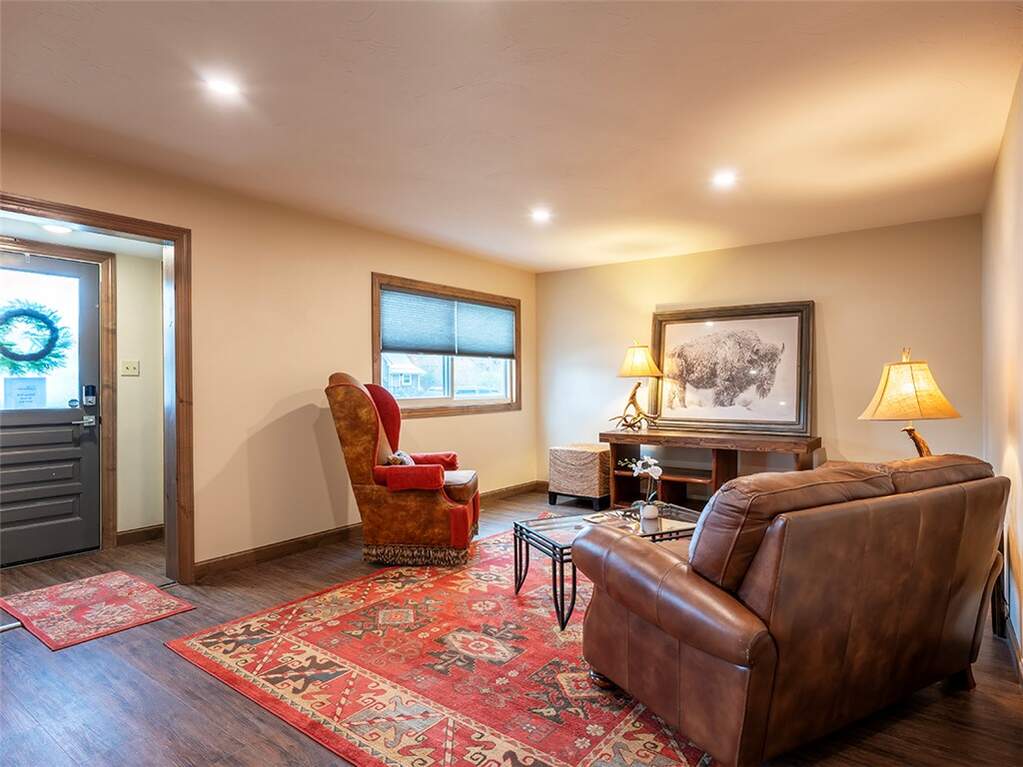 3 Bedroom Single Family Home/House's Image 4