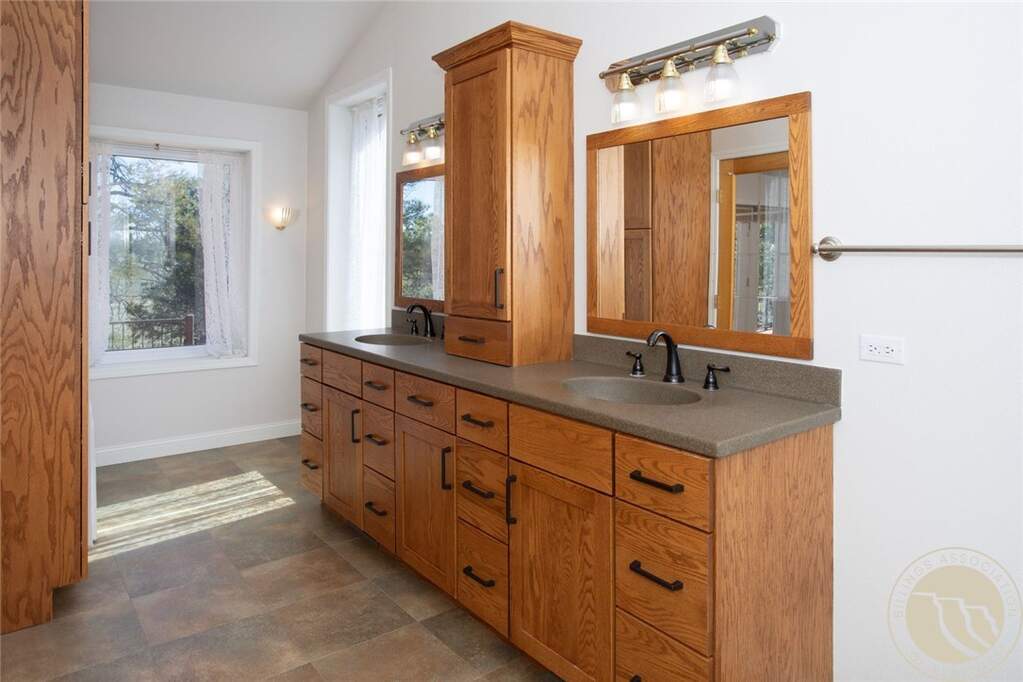 2 Bedroom Single Family Home/House's Image 15