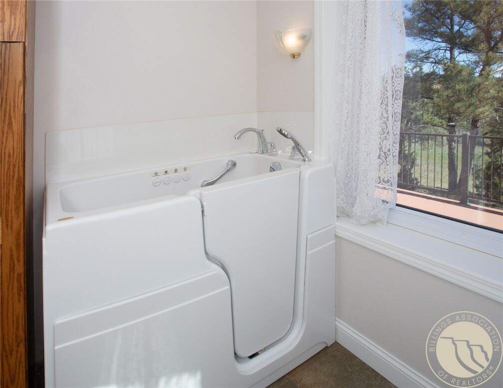 2 Bedroom Single Family Home/House's Image 17