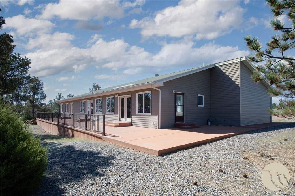 2 Bedroom Single Family Home/House's Image 25