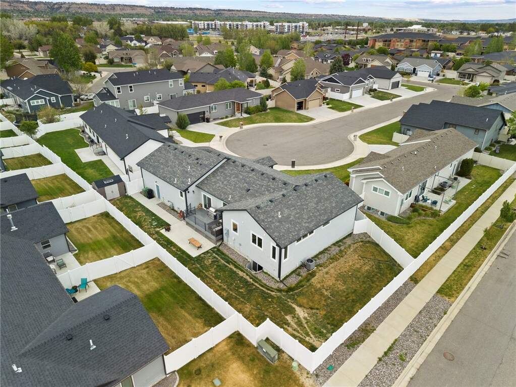5 Bedroom Single Family Home/House's Image 30