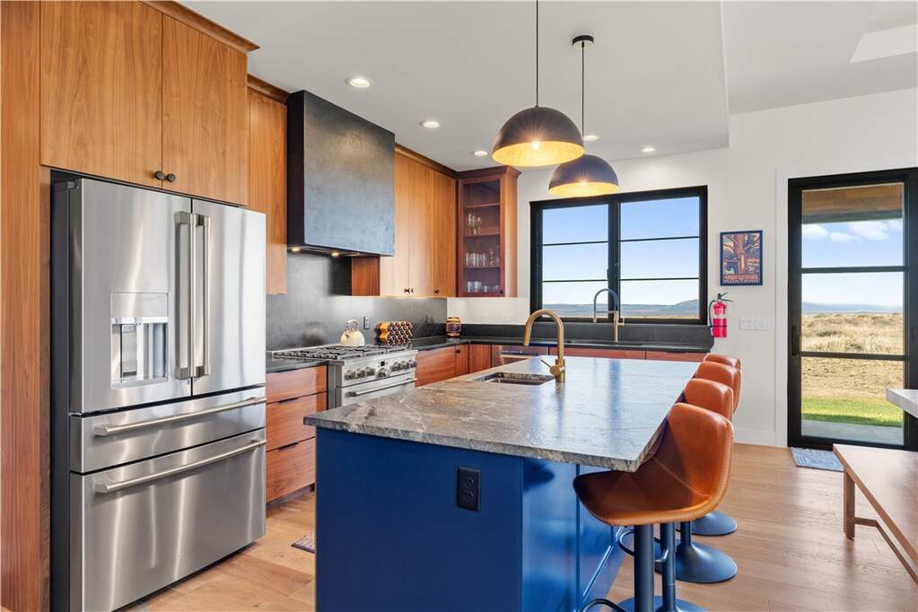 4 Bedroom Single Family Home/House's Image 15