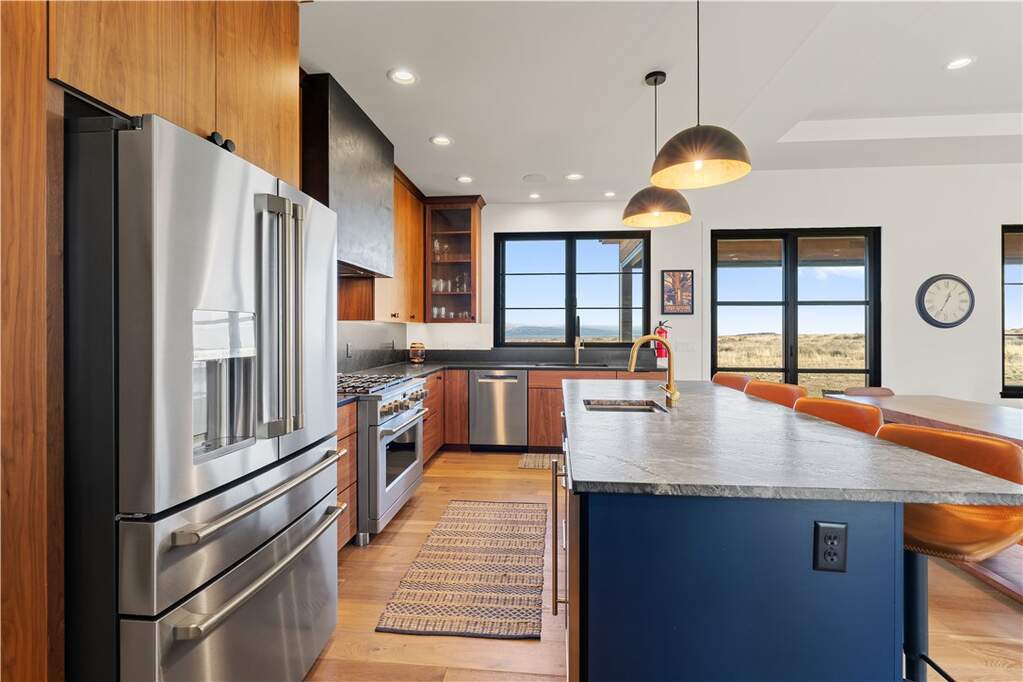 4 Bedroom Single Family Home/House's Image 17
