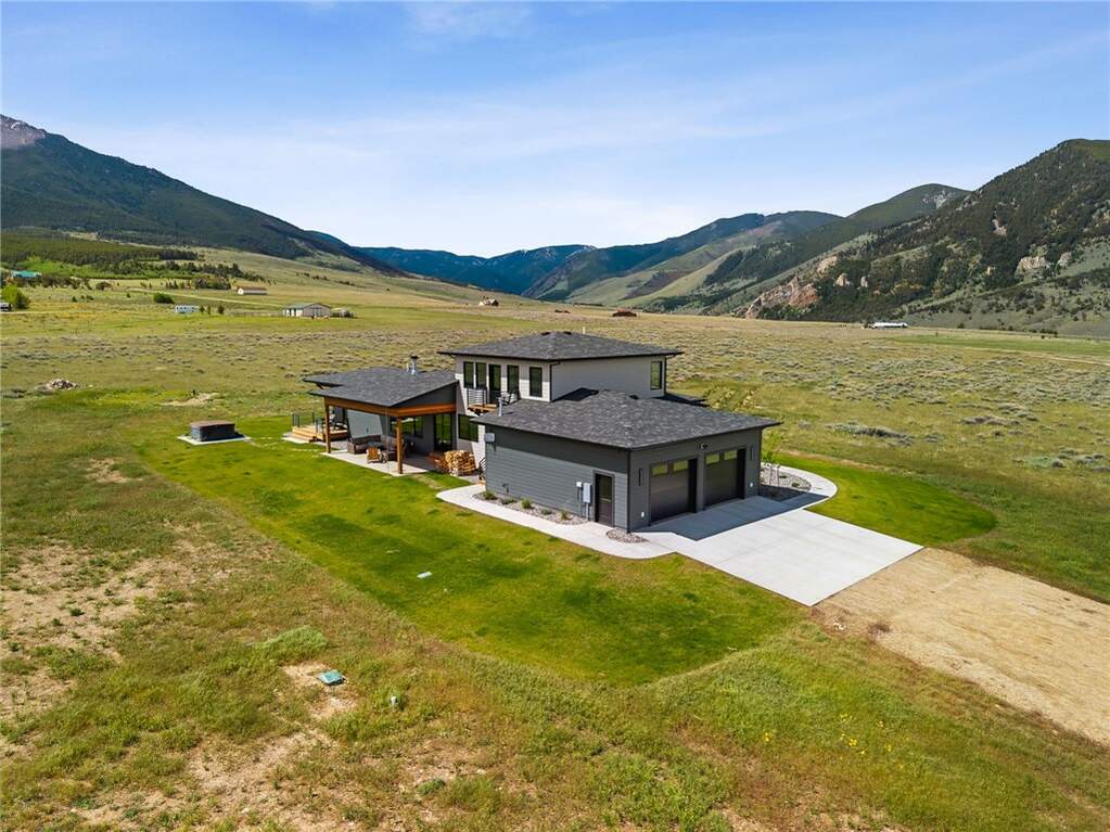 4 Bedroom Single Family Home/House's Image 42