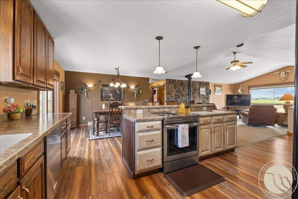 3 Bedroom Single Family Home/House's Image 12