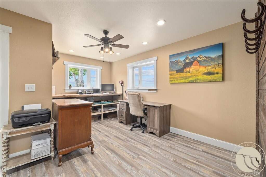 3 Bedroom Single Family Home/House's Image 28