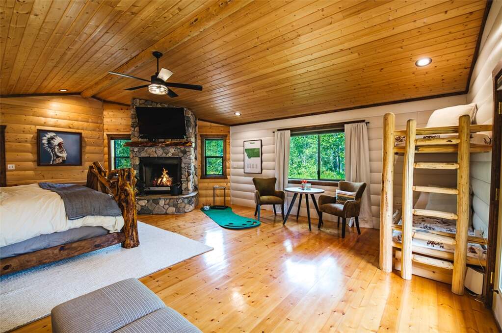 4 Bedroom Single Family Home/House's Image 22