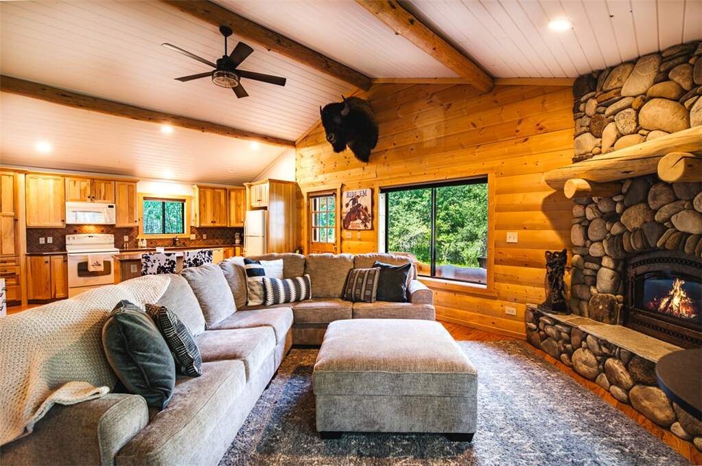 4 Bedroom Single Family Home/House's Image 31