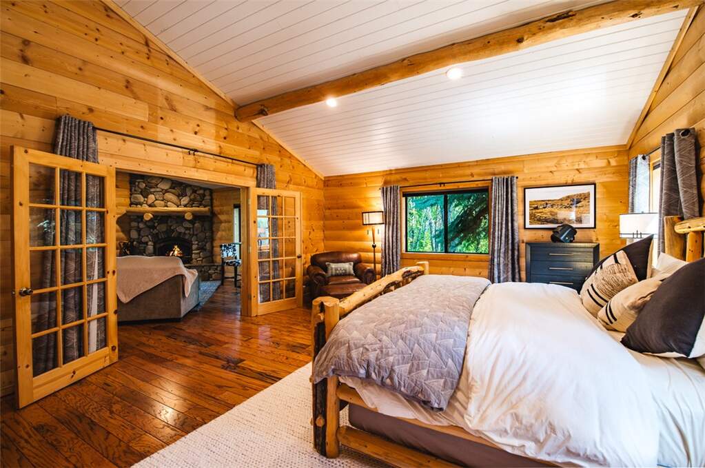4 Bedroom Single Family Home/House's Image 33