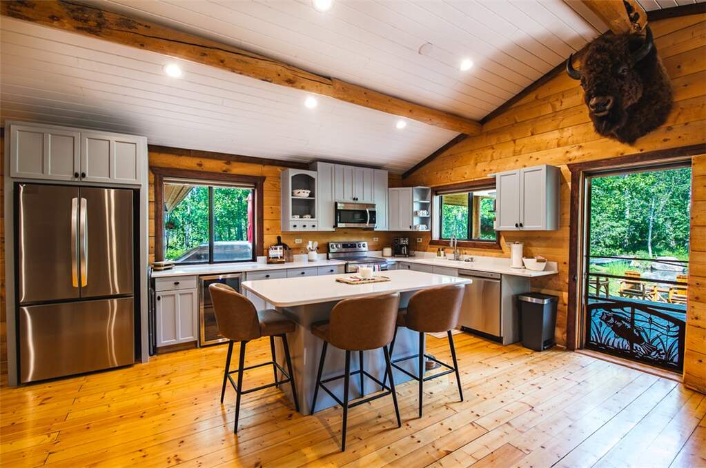 4 Bedroom Single Family Home/House's Image 4