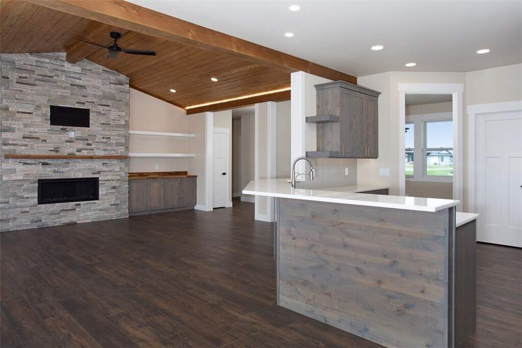 4 Bedroom Single Family Home/House's Image 13