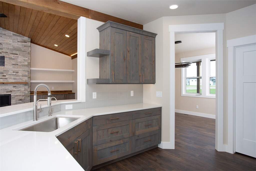 4 Bedroom Single Family Home/House's Image 15