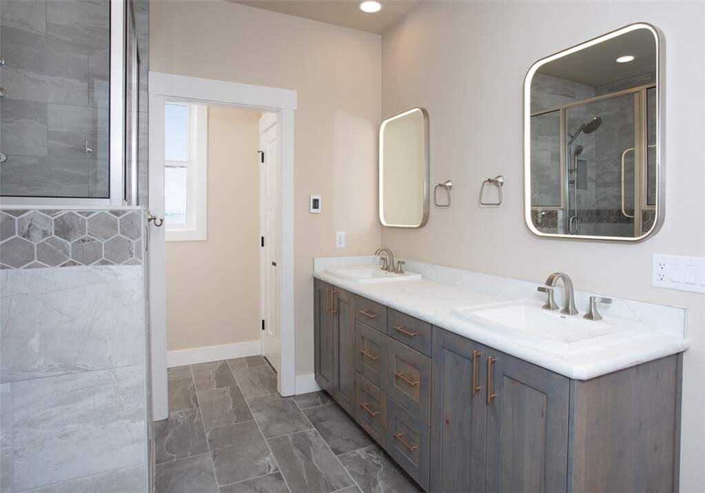4 Bedroom Single Family Home/House's Image 30