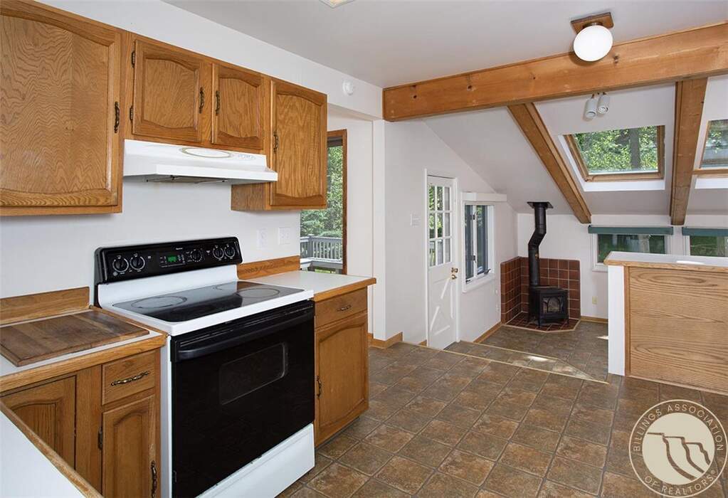 4 Bedroom Single Family Home/House's Image 18