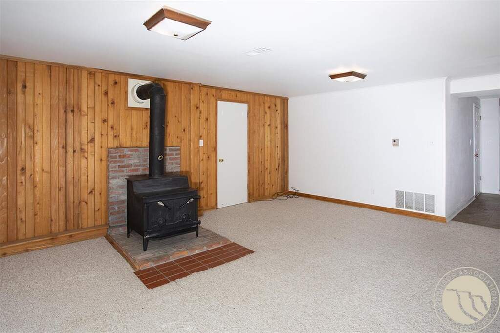 4 Bedroom Single Family Home/House's Image 32