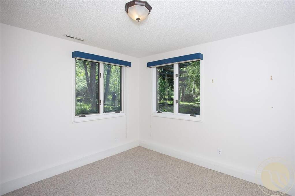4 Bedroom Single Family Home/House's Image 34