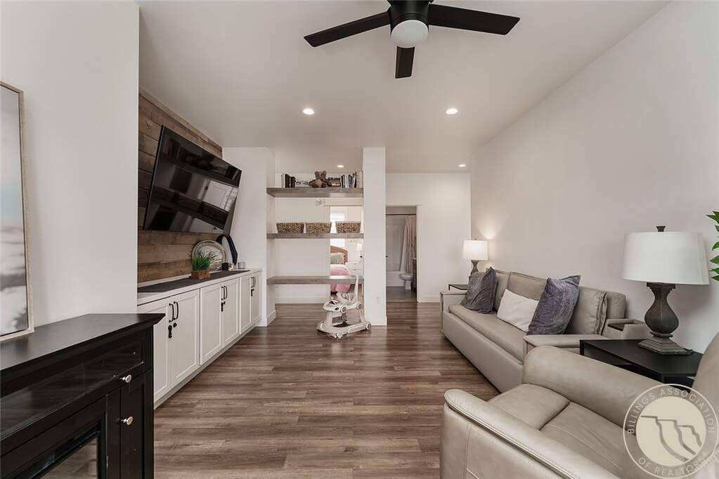 4 Bedroom Single Family Home/House's Image 11