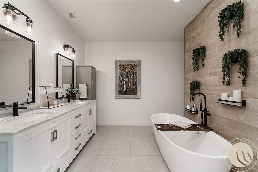 4 Bedroom Single Family Home/House's Image 14