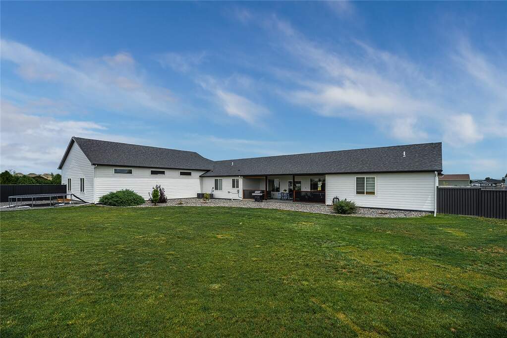 4 Bedroom Single Family Home/House's Image 35