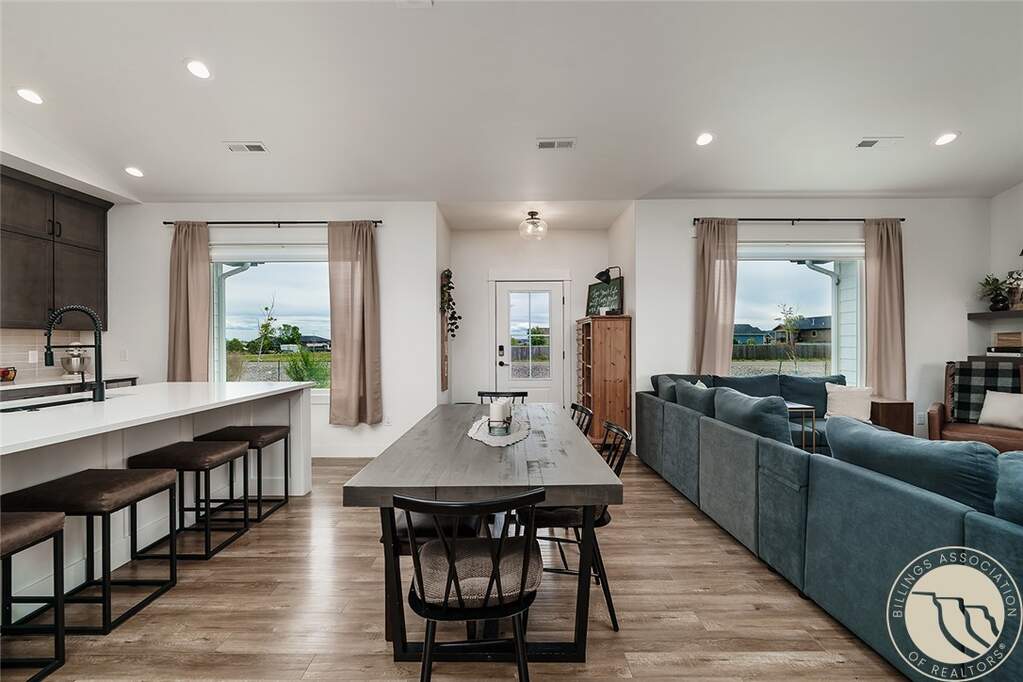 4 Bedroom Single Family Home/House's Image 5