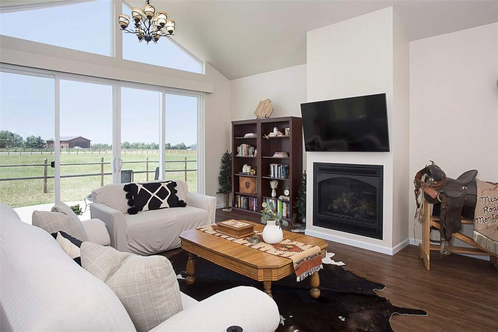 3 Bedroom Single Family Home/House's Image 7