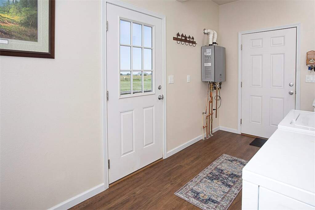 3 Bedroom Single Family Home/House's Image 28