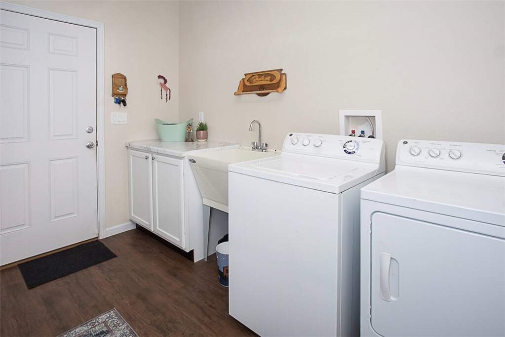 3 Bedroom Single Family Home/House's Image 29