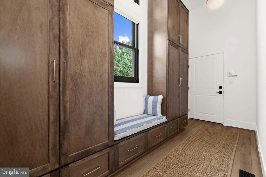 4 Bedroom Single Family Home/House's Image 21