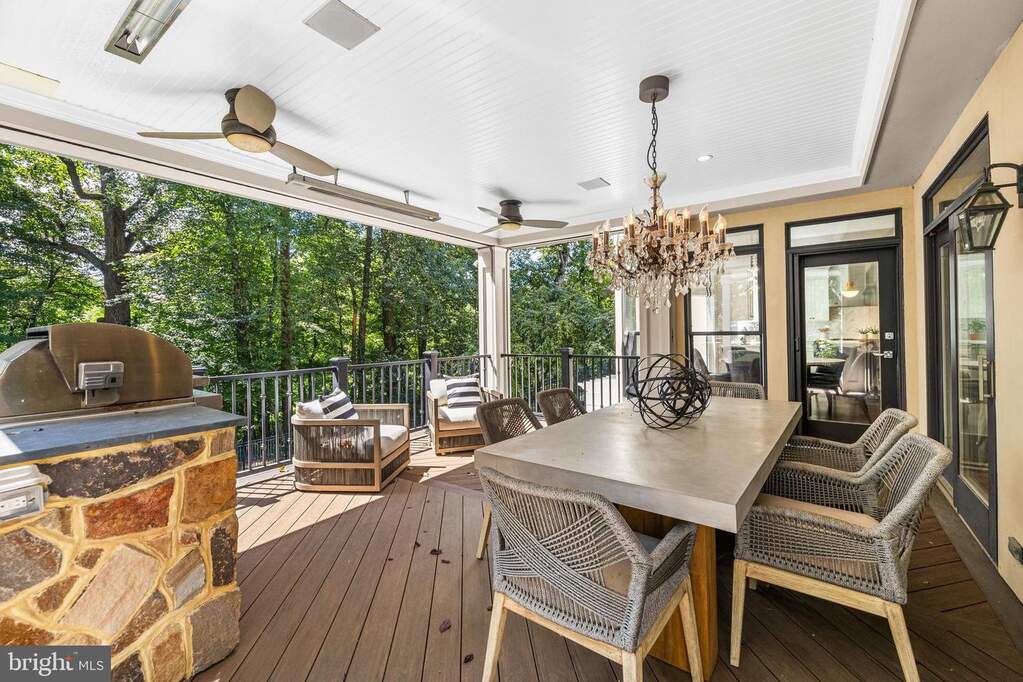 5 Bedroom Single Family Home/House's Image 25