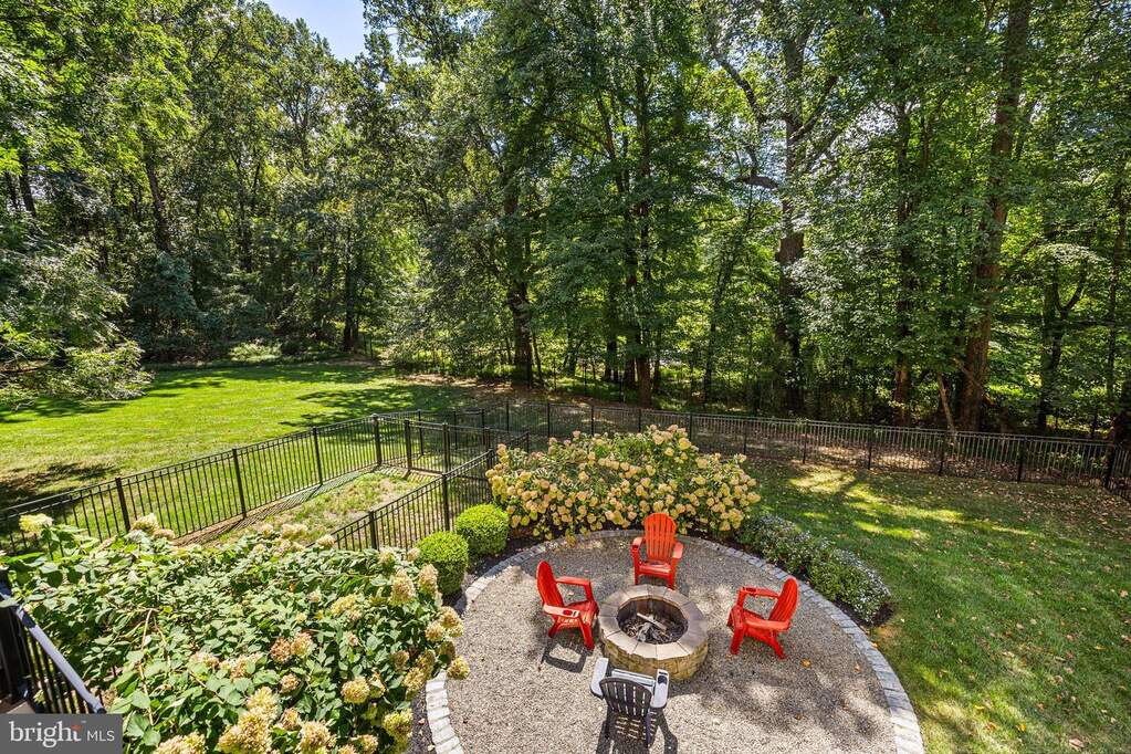 5 Bedroom Single Family Home/House's Image 62