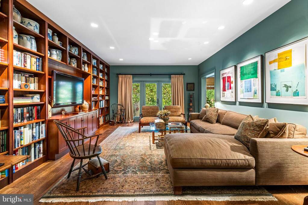 3 Bedroom Villa/Townhouse's Image 31
