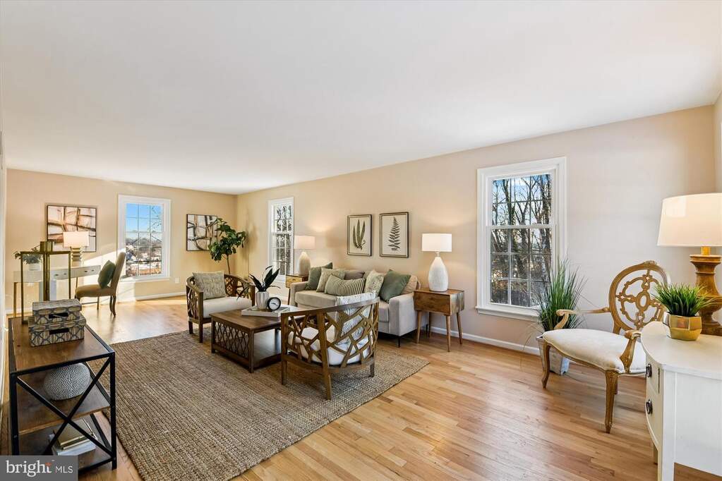 4 Bedroom Single Family Home/House's Image 11