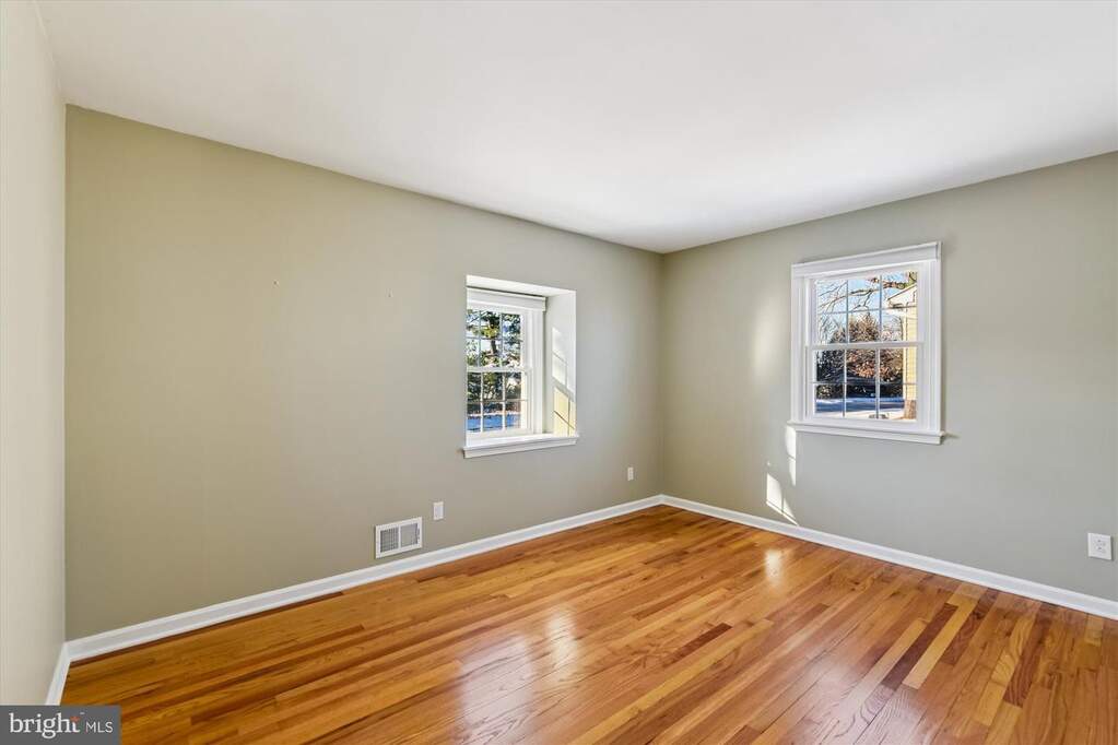 4 Bedroom Single Family Home/House's Image 24