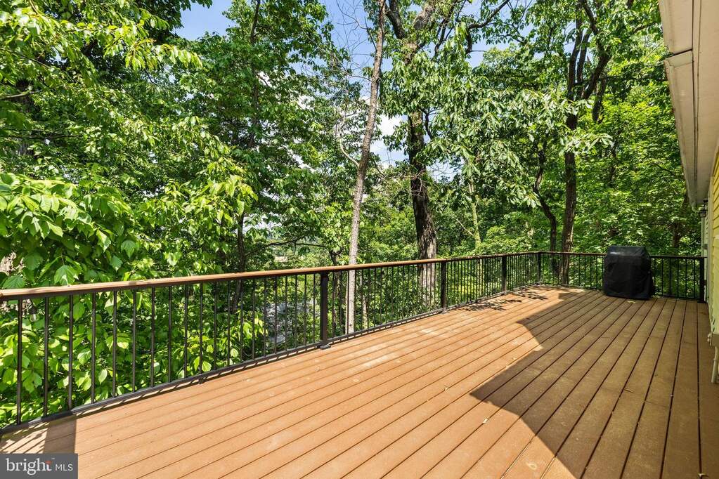 4 Bedroom Single Family Home/House's Image 35