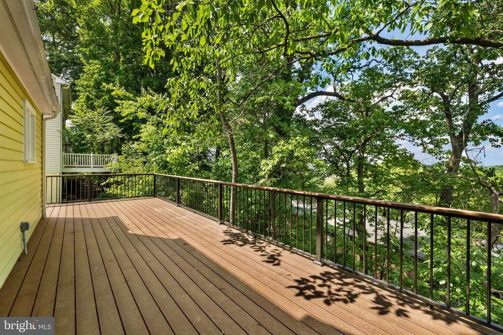 4 Bedroom Single Family Home/House's Image 36