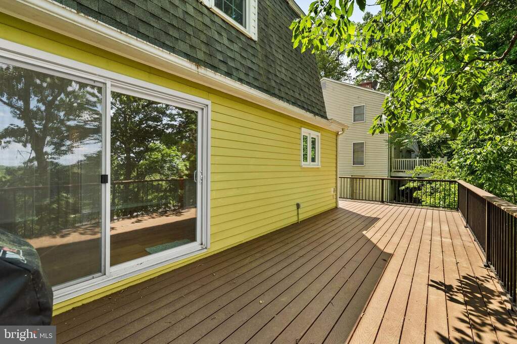 4 Bedroom Single Family Home/House's Image 37